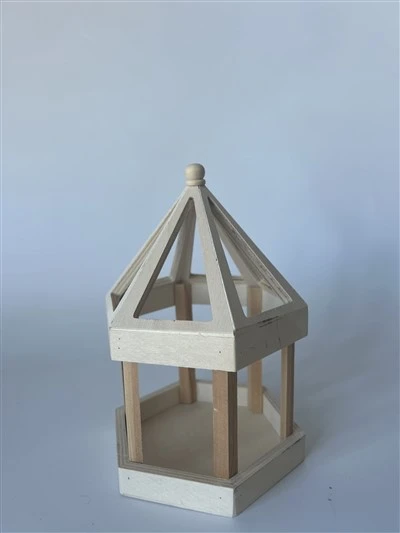 Casă de păsări din lemn hexagon